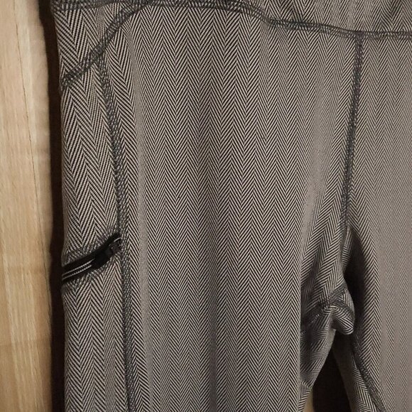 Z By Zobha Black White Chevron Leggings XXL - Picture 5 of 7